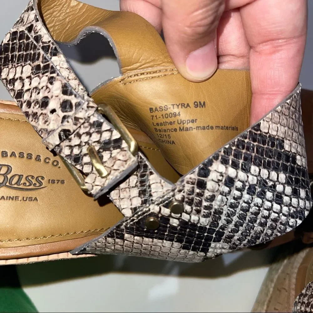 G.H. Bass & Co. Tyra Snakeskin‎ & Camel Tan Leather Cork Wedges - Size 9